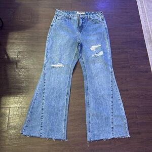 Woman’s Rock And Roll Denim High Rise Palazzo Flare Ripped Jeans  W:31 L:32